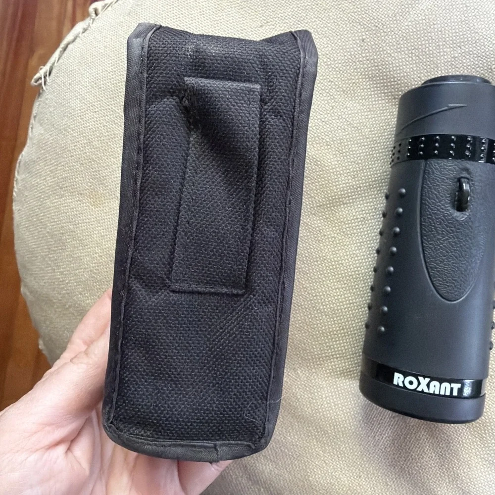 ROXANT ROX-GS Authentic GRIP SCOPE HD Wide View Monocular Mini Telescope w/CASE